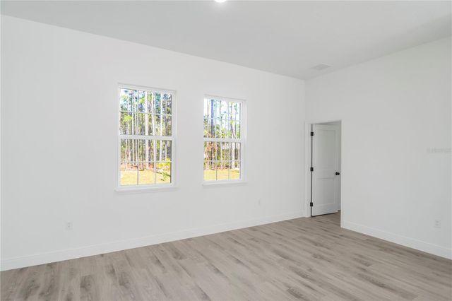 1915 W LINDEN DRIVE, Dunnellon, FL 34434