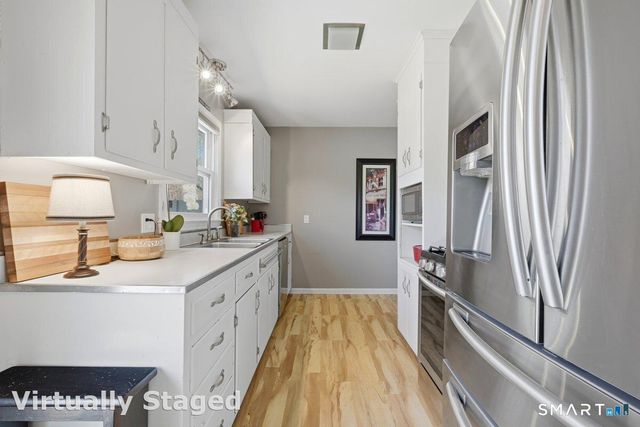 43 Park Place, East Lyme, CT 06357