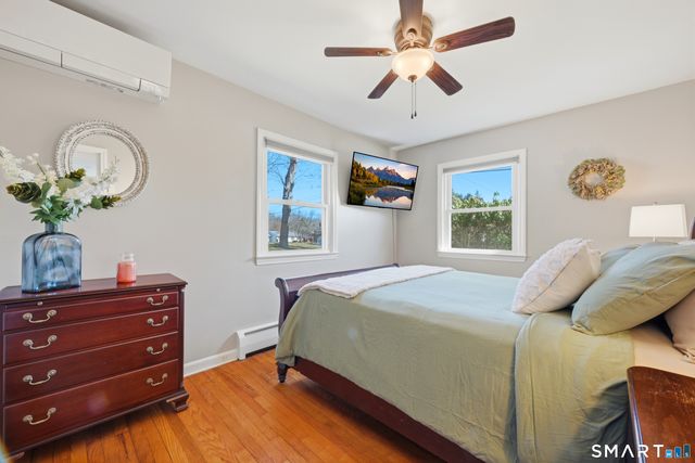 43 Park Place, East Lyme, CT 06357