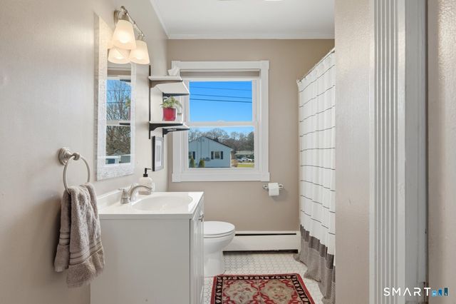 43 Park Place, East Lyme, CT 06357