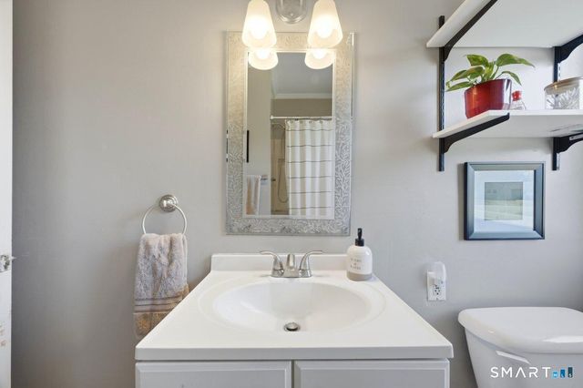 43 Park Place, East Lyme, CT 06357