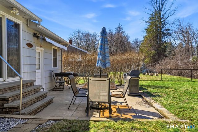 43 Park Place, East Lyme, CT 06357