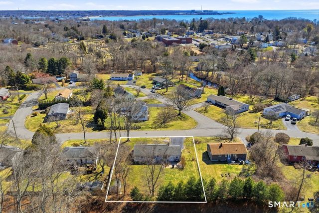 43 Park Place, East Lyme, CT 06357