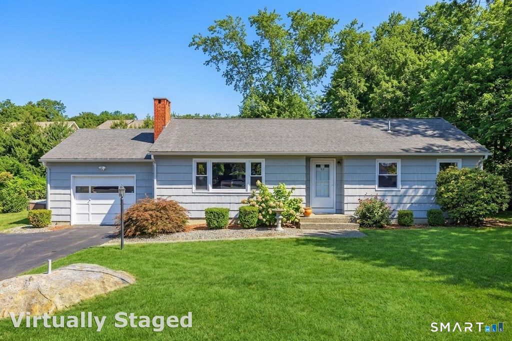 43 Park Place, East Lyme, CT 06357