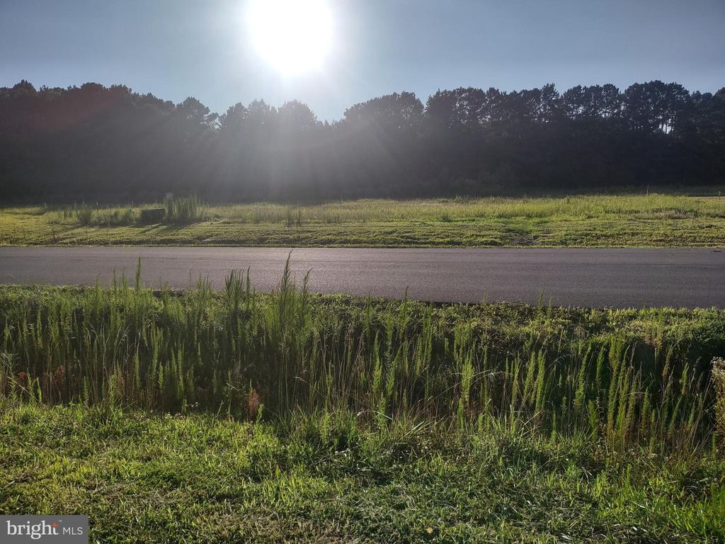 12 JOCKEY CT, Berlin, MD 21811