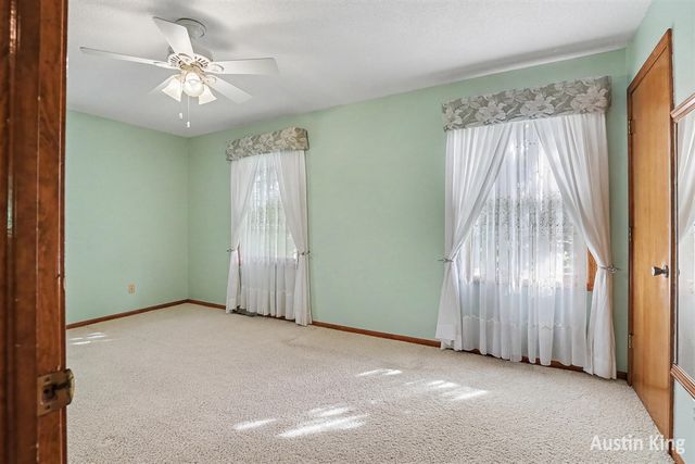 411 4th Street, Cedar Springs, MI 49319
