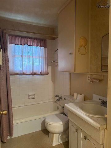 2513 INGLEWOOD DRIVE, Wichita Falls, TX 76301