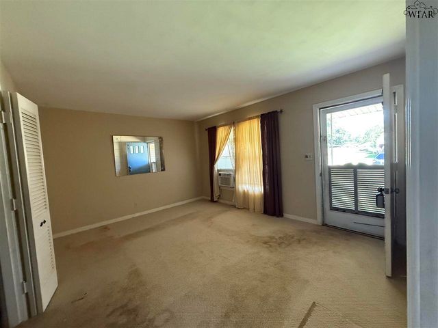 2513 INGLEWOOD DRIVE, Wichita Falls, TX 76301