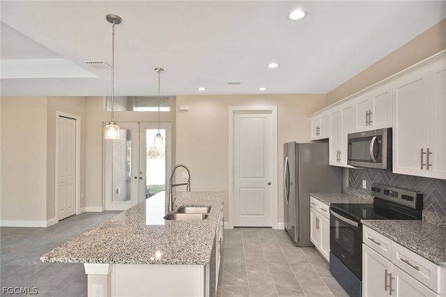 2504 NW 9th AVE, Cape Coral, FL 33993