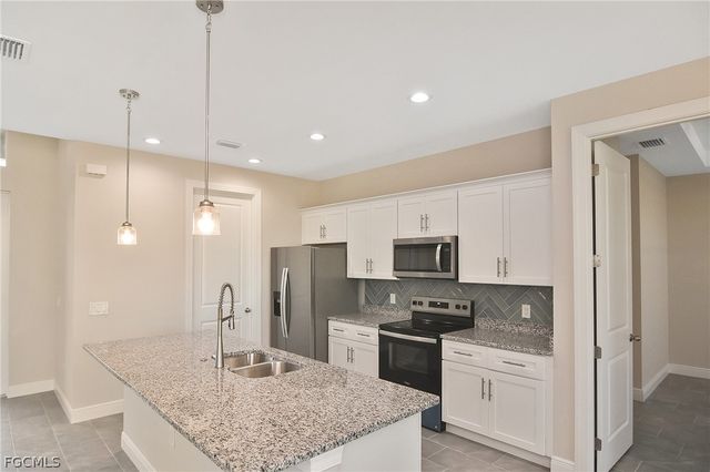 2504 NW 9th AVE, Cape Coral, FL 33993