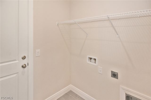 2504 NW 9th AVE, Cape Coral, FL 33993