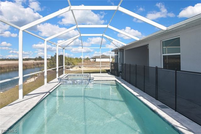 2504 NW 9th AVE, Cape Coral, FL 33993