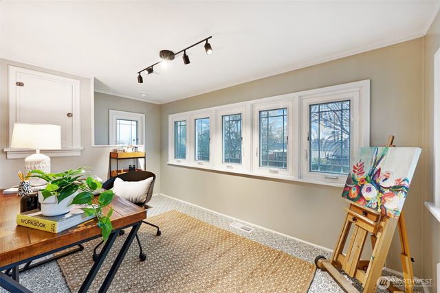 9231 39th Avenue S, Seattle, WA 98118