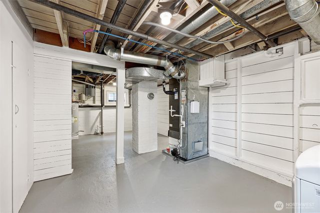 9231 39th Avenue S, Seattle, WA 98118