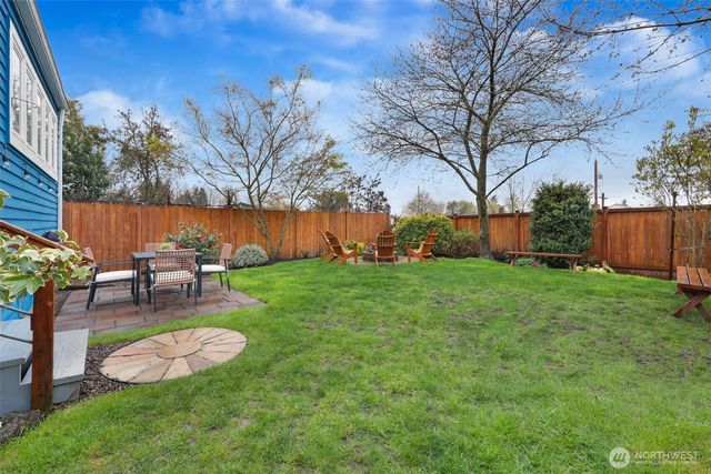 9231 39th Avenue S, Seattle, WA 98118