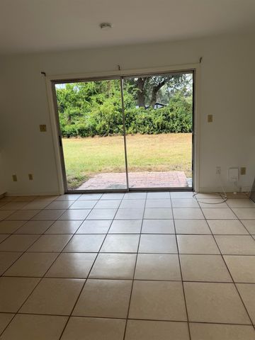 1932 Shady Oaks Drive, Tallahassee, FL 32303