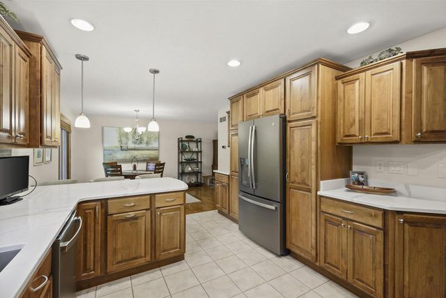 125 Coach House Drive, Madison, WI 53714