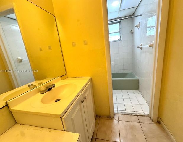 1215 SW 32nd Ave 108A, Miami, FL 33135