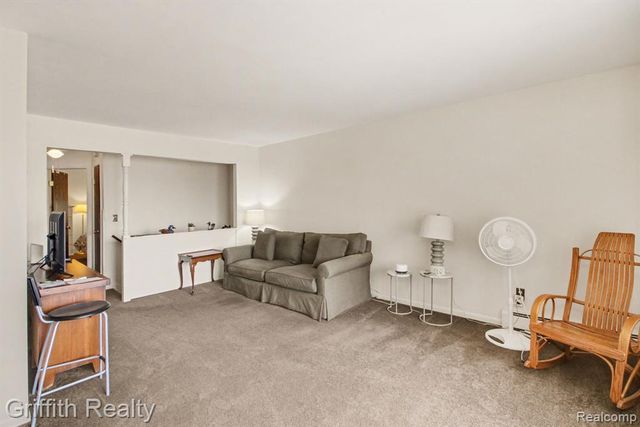 25231 Potomac Drive 2, South Lyon, MI 48178