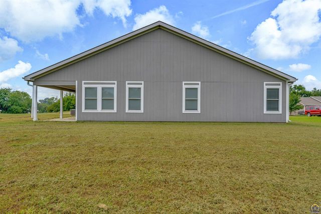 3306 SE Long ST, Topeka, KS 66605