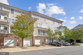 12436-A LIBERTY BRIDGE RD #305A, Fairfax, VA 22033