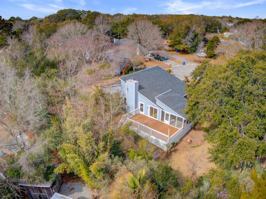 Image 1 of property listing at 1471 Battery Brown Court, Charleston, SC 29412