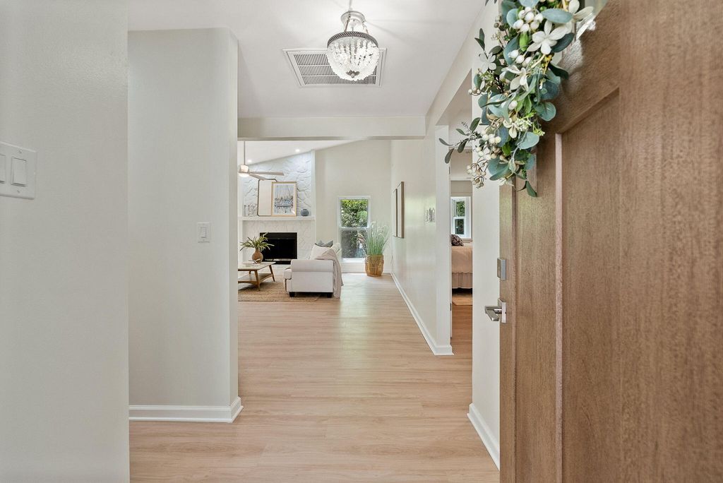 Image 2 of property listing at 1471 Battery Brown Court, Charleston, SC 29412