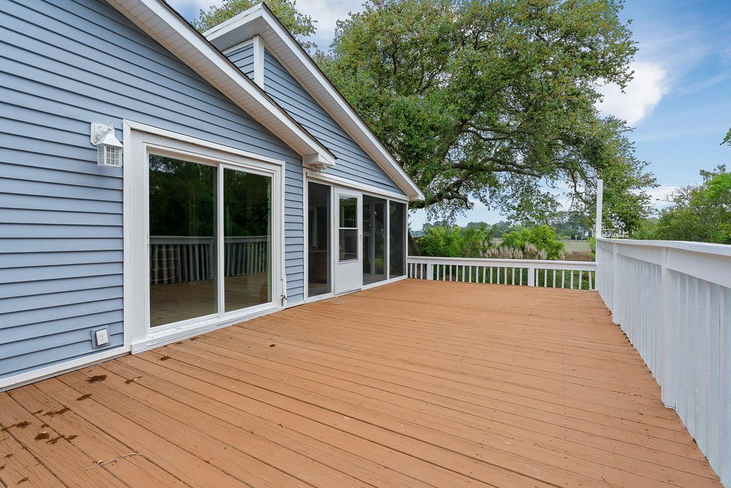 Image 40 of property listing at 1471 Battery Brown Court, Charleston, SC 29412