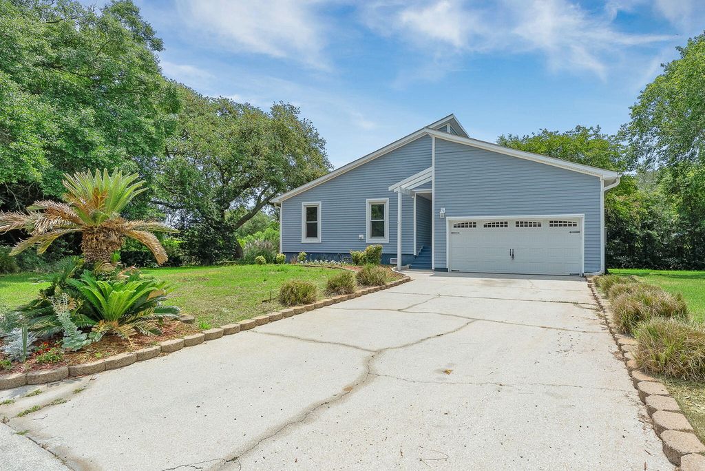 Image 42 of property listing at 1471 Battery Brown Court, Charleston, SC 29412
