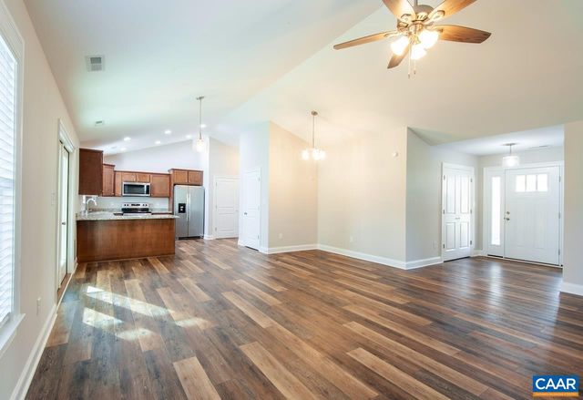 306 STONE ORCHARD DR, Nellysford, VA 22958