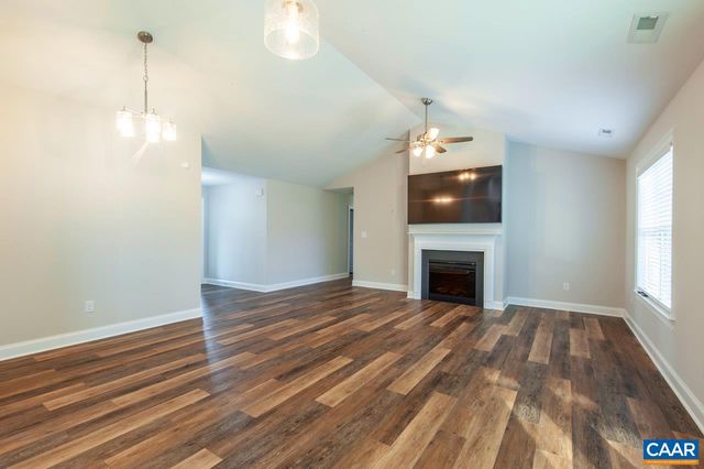 306 STONE ORCHARD DR, Nellysford, VA 22958