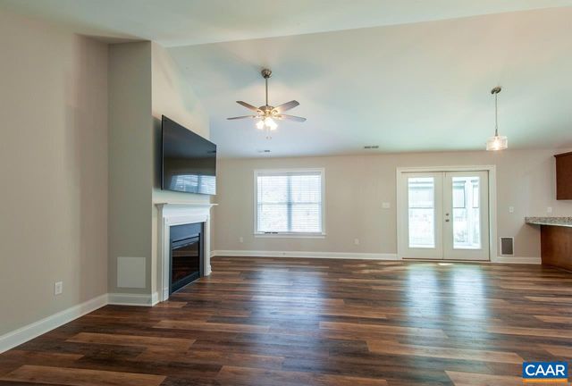 306 STONE ORCHARD DR, Nellysford, VA 22958