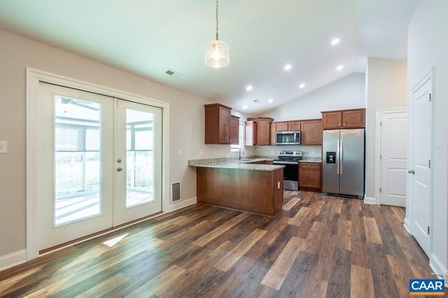 306 STONE ORCHARD DR, Nellysford, VA 22958