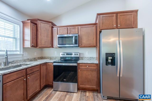 306 STONE ORCHARD DR, Nellysford, VA 22958