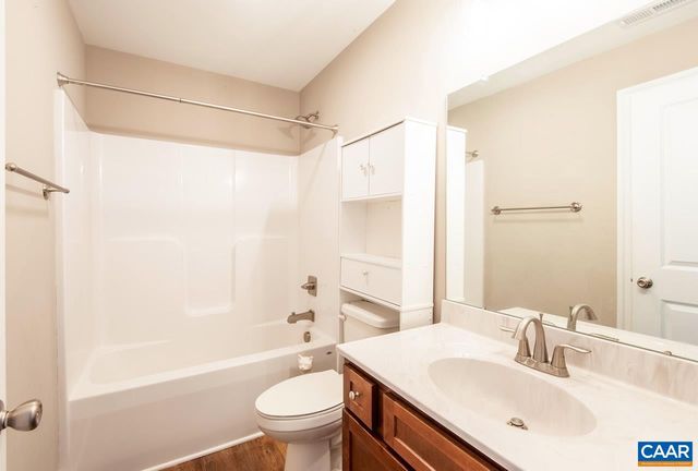 306 STONE ORCHARD DR, Nellysford, VA 22958