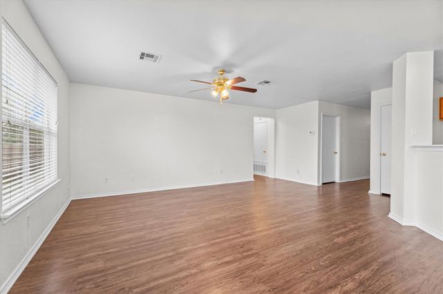 18224 Canopy LN, Manor, TX 78653