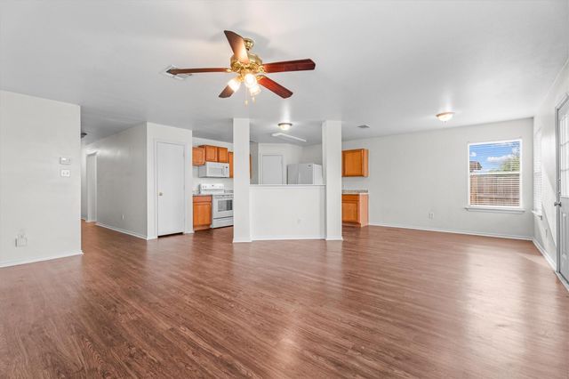18224 Canopy LN, Manor, TX 78653