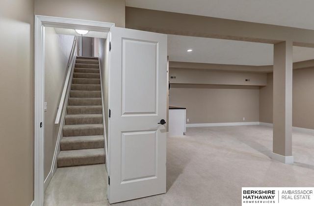 9973 S 171st Street, Omaha, NE 68136