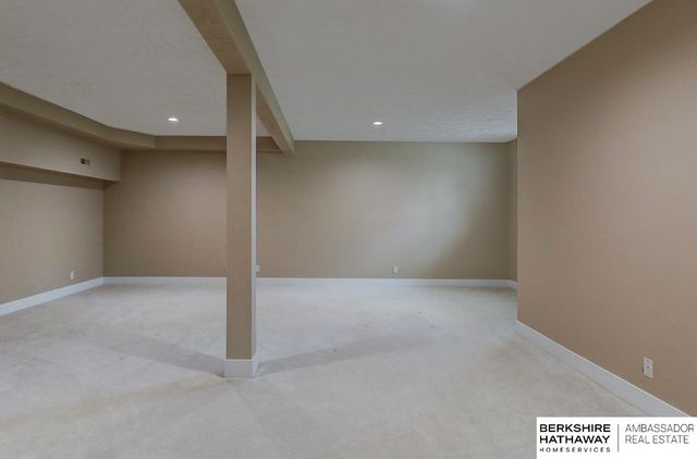 9973 S 171st Street, Omaha, NE 68136