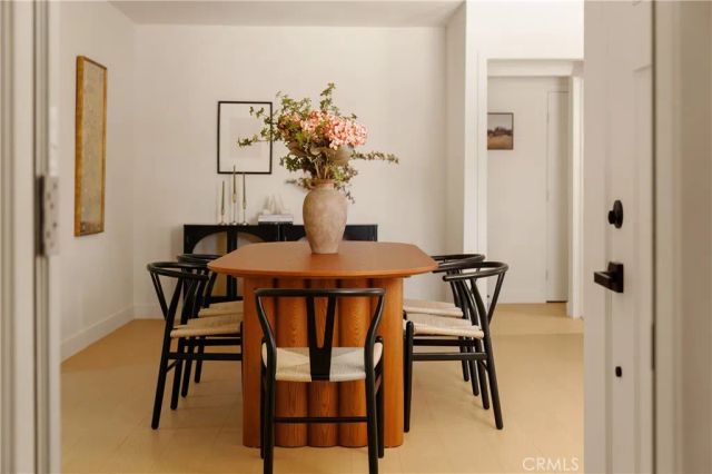 6246 Fallbrook, Los Angeles, CA 91367