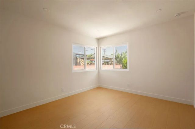6246 Fallbrook, Los Angeles, CA 91367