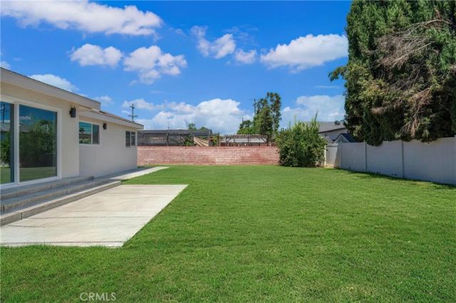 6246 Fallbrook, Los Angeles, CA 91367