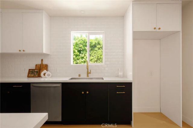 6246 Fallbrook, Los Angeles, CA 91367