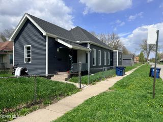 1102 Harding Drive, Toledo, OH 43609