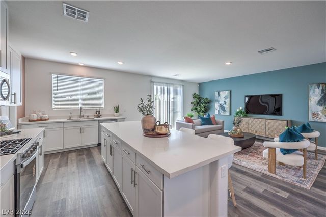 6213 SEASTRAND Street, North Las Vegas, NV 89031