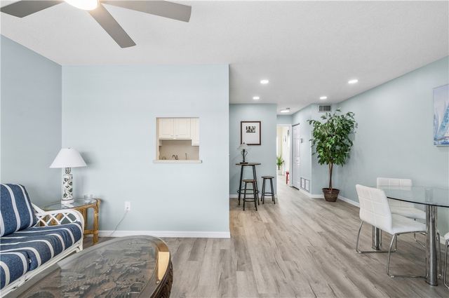 2800 Indian River Boulevard 7F, Vero Beach, FL 32960