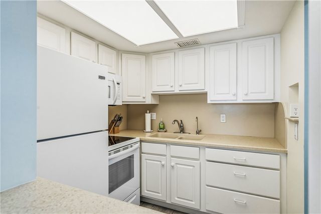2800 Indian River Boulevard 7F, Vero Beach, FL 32960