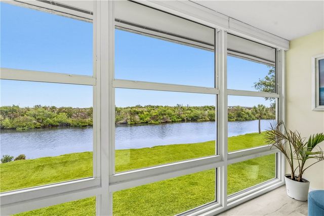2800 Indian River Boulevard 7F, Vero Beach, FL 32960
