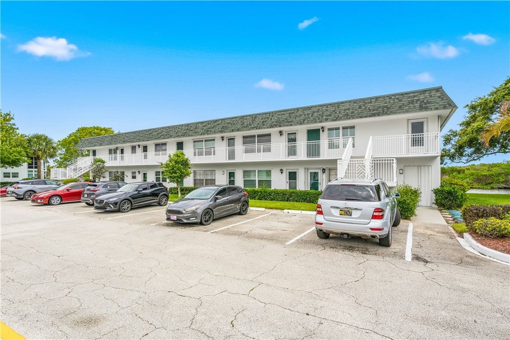 2800 Indian River Boulevard 7F, Vero Beach, FL 32960