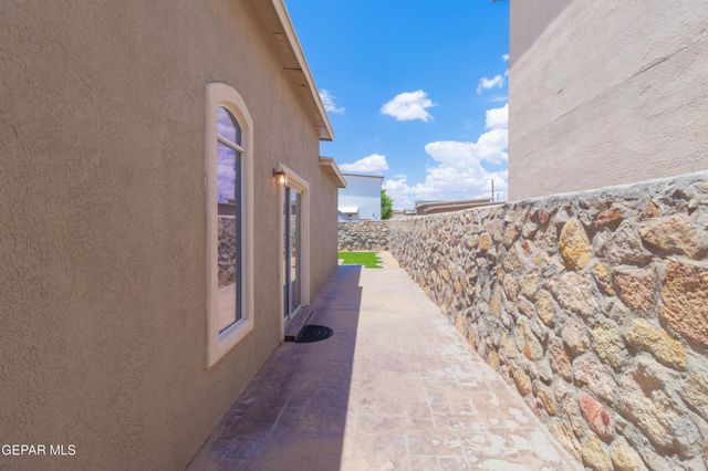 12865 Little Misty Lane, El Paso, TX 79938